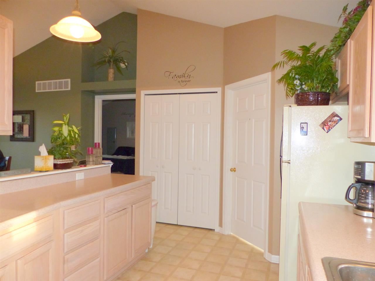 66756 Smilax Road North Liberty, IN 46554 - Photo 6 of 30