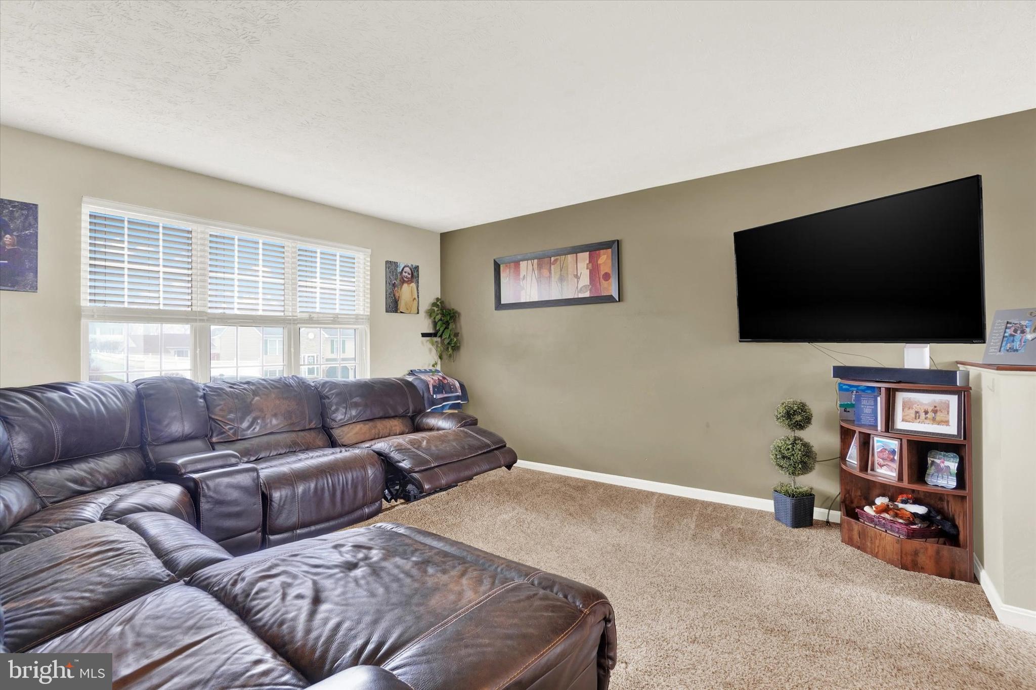 105 Coventry Cross Road Mount Wolf, PA 17347 - Photo 3 of 28 Gallery Image 3