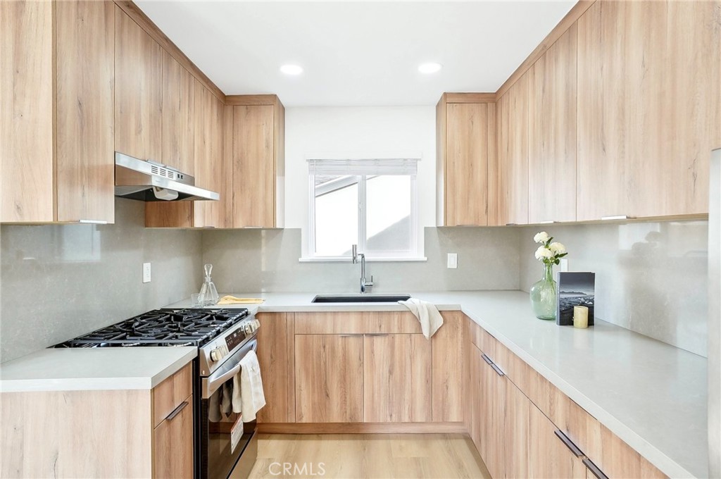 9203 Chaney Avenue Downey, CA 90240 - Photo 11 of 52