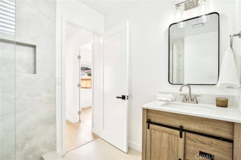 9203 Chaney Avenue Downey, CA 90240 - Photo 16 of 52