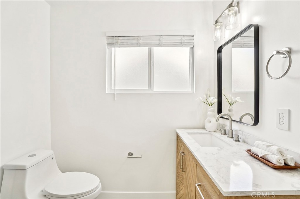 9203 Chaney Avenue Downey, CA 90240 - Photo 20 of 52