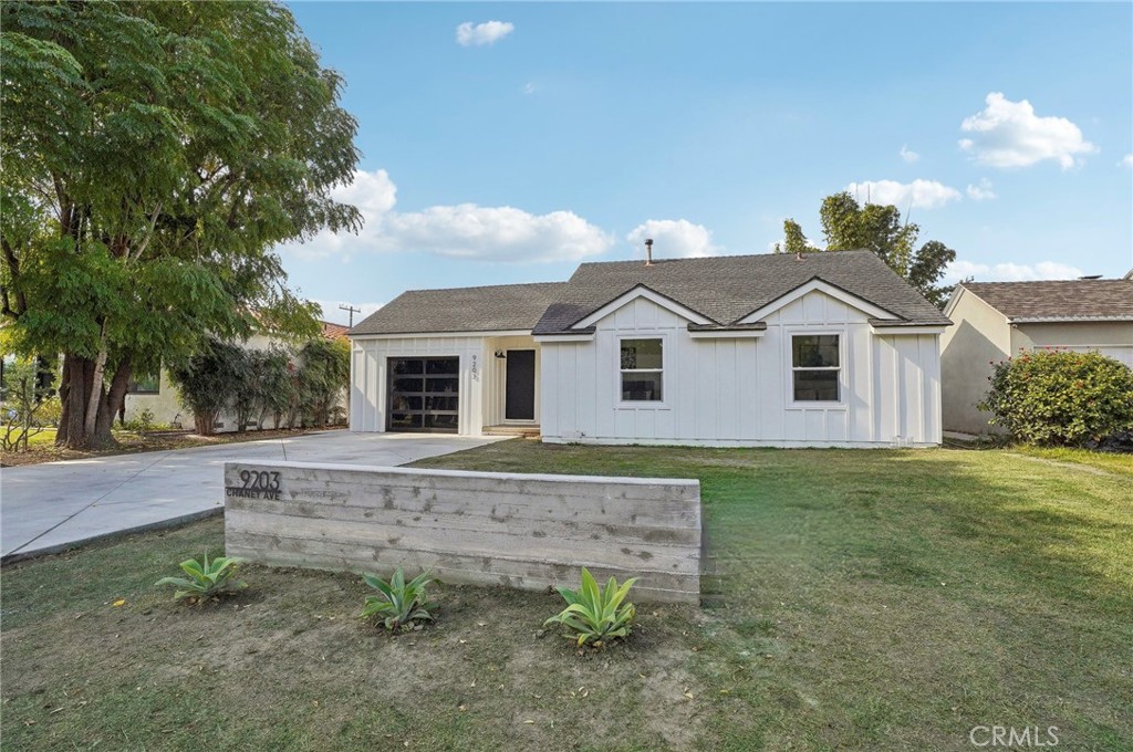 9203 Chaney Avenue Downey, CA 90240 - Photo 4 of 52