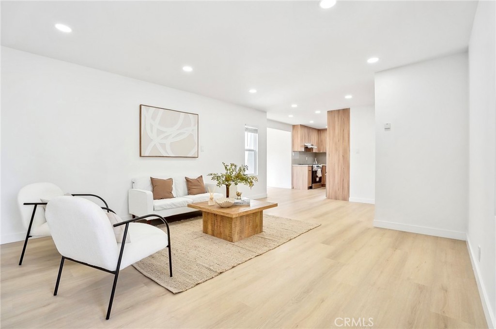 9203 Chaney Avenue Downey, CA 90240 - Photo 6 of 52