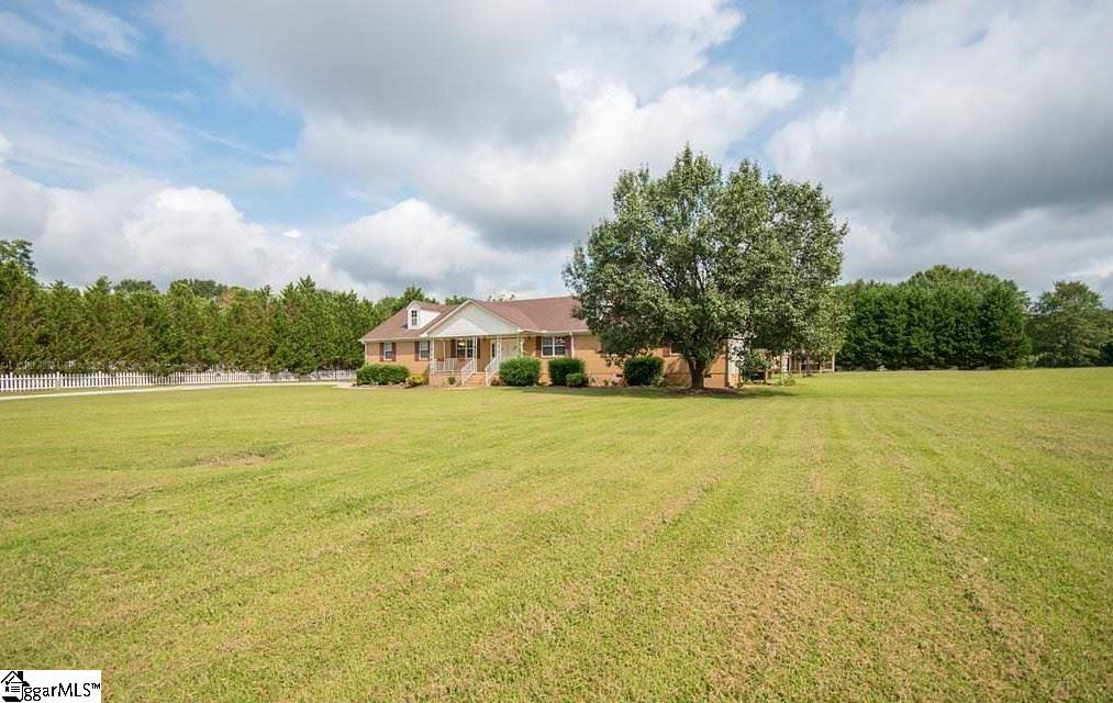 298 Barker Road Simpsonville, SC 29680 - Photo 2 of 22 Gallery Image 2