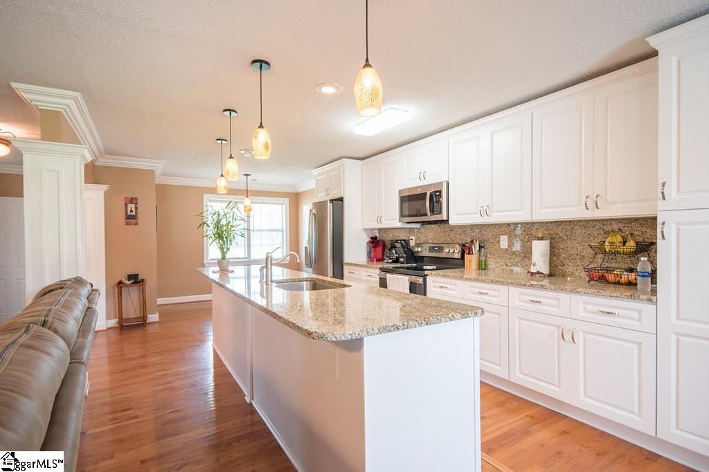 298 Barker Road Simpsonville, SC 29680 - Photo 15 of 22 Gallery Image 15