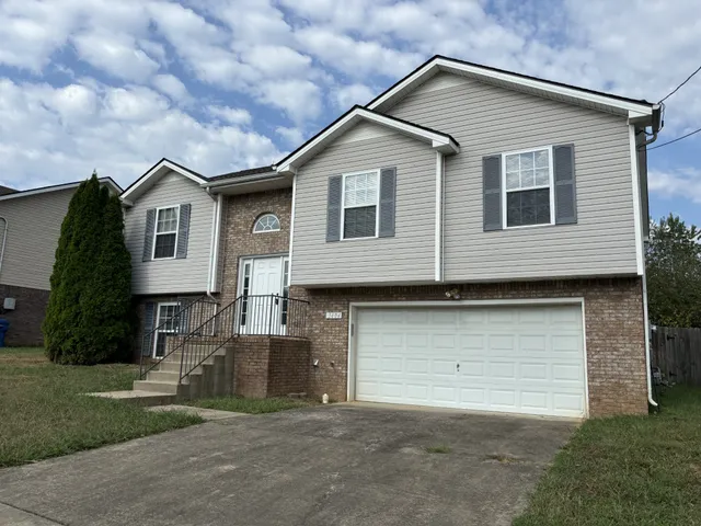 $1,825 | 3404 Queensbury Road, Clarksville, TN 37042