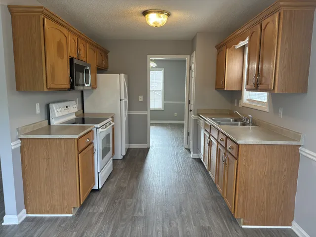 $1,825 | 3404 Queensbury Road, Clarksville, TN 37042