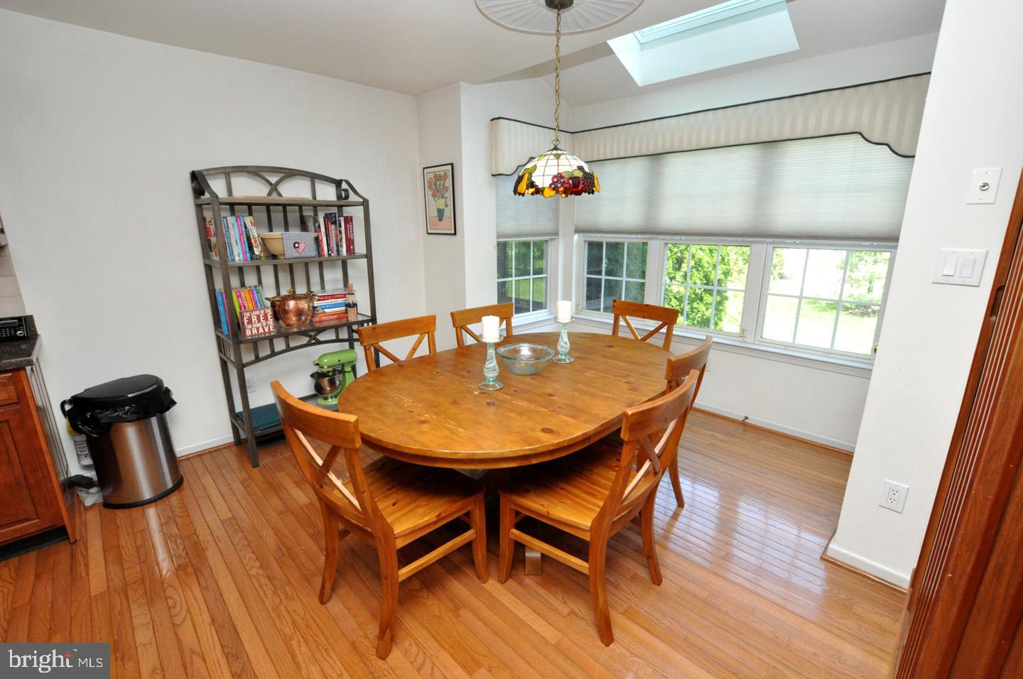 46 Palmer Drive Moorestown, NJ 08057 - Photo 11 of 23 Light flows into eating area
