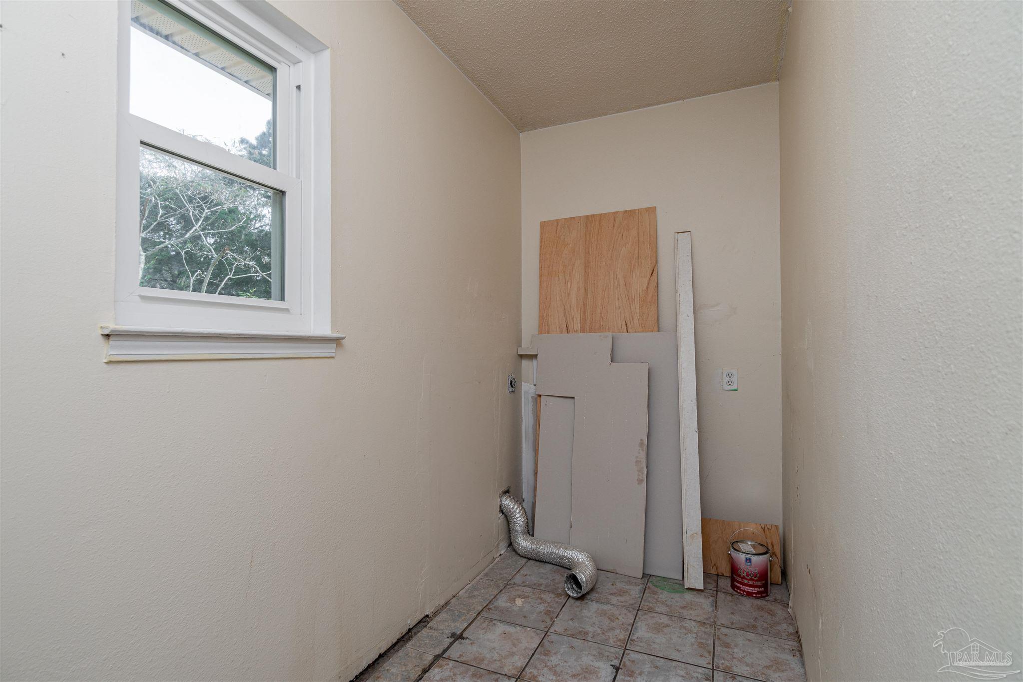 460 Tall Pines Road Cantonment, FL 32533 - Photo 13 of 33 Gallery Image 13