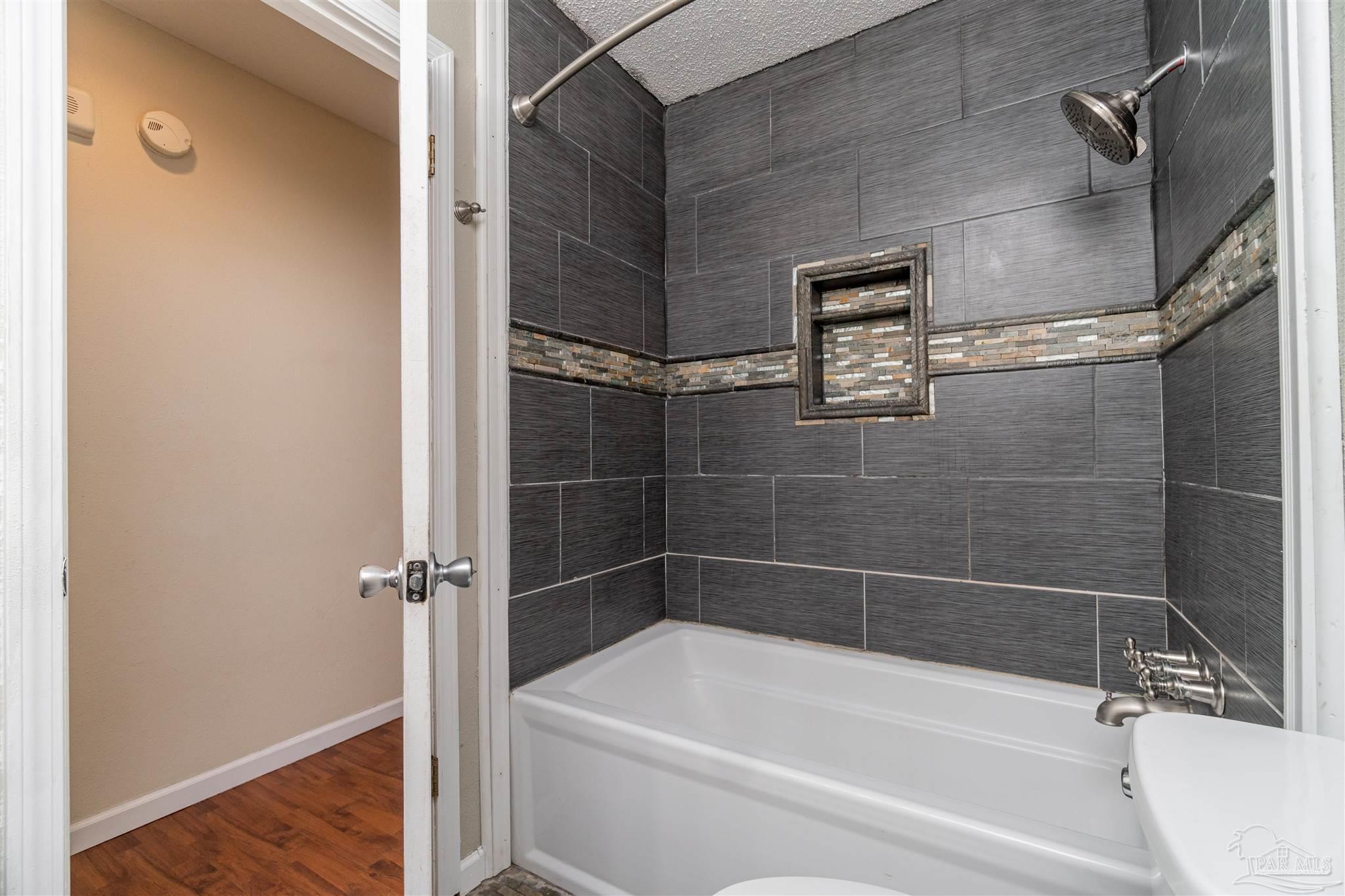 460 Tall Pines Road Cantonment, FL 32533 - Photo 20 of 33 Gallery Image 20