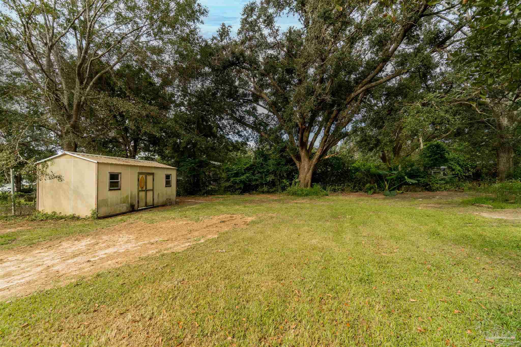460 Tall Pines Road Cantonment, FL 32533 - Photo 28 of 33 Gallery Image 28
