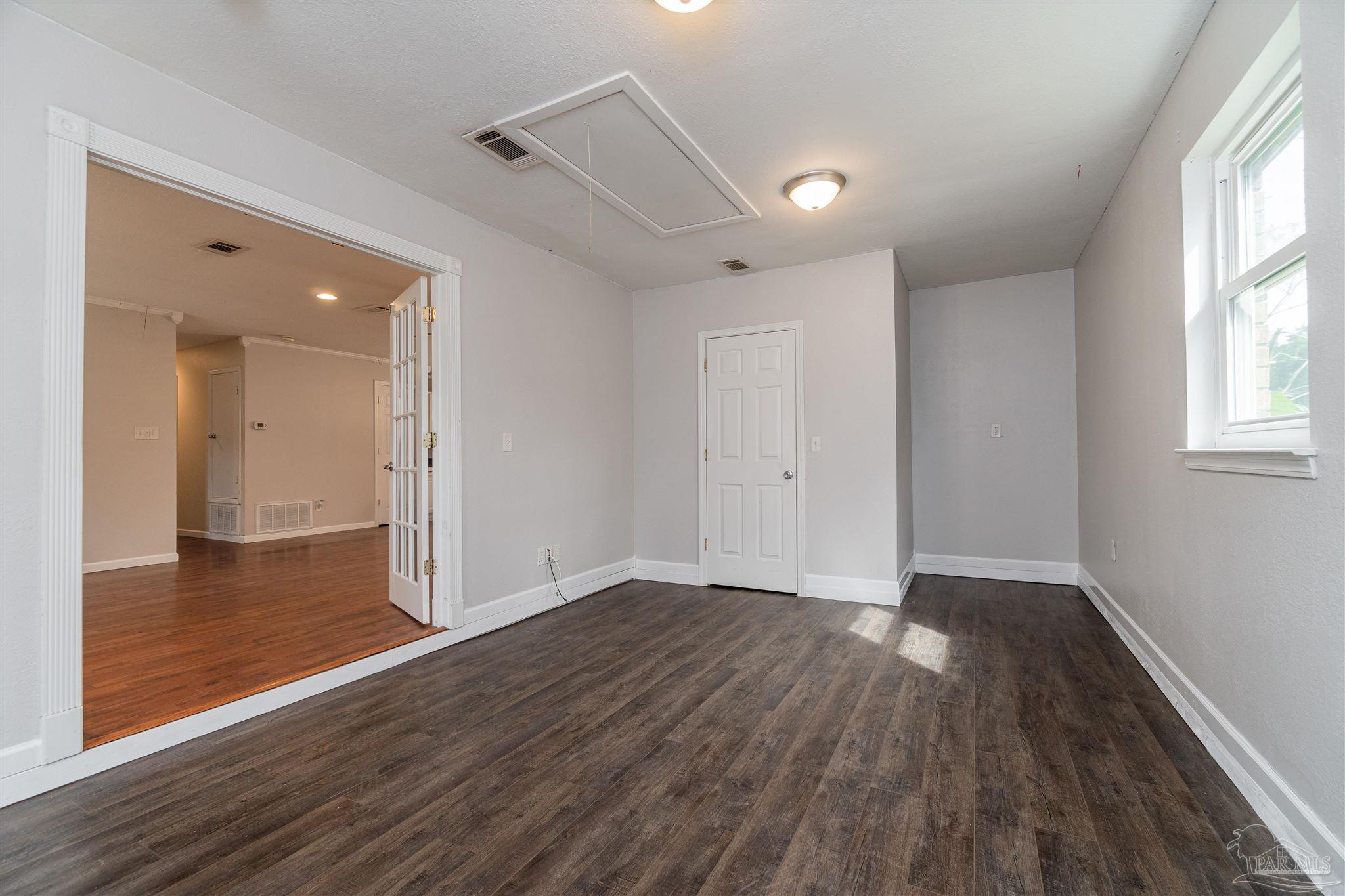 460 Tall Pines Road Cantonment, FL 32533 - Photo 6 of 33 Gallery Image 6