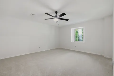 $550,000 | 9 North Havenridge Drive, The Woodlands, TX 77381
