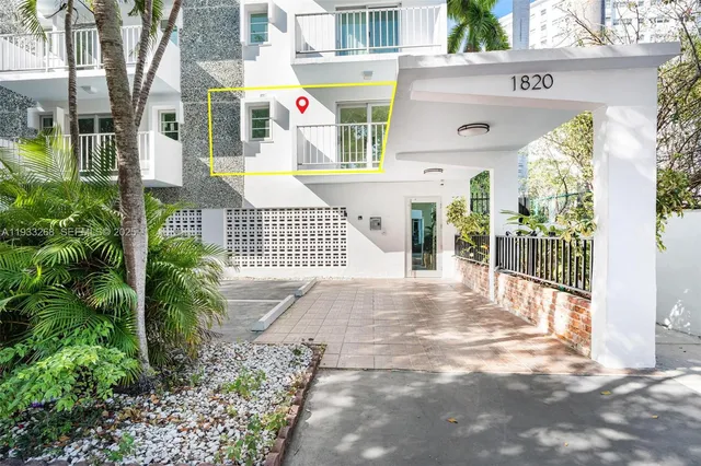$475,000 | 1820 James Avenue, Unit 2A, Miami Beach, FL 33139