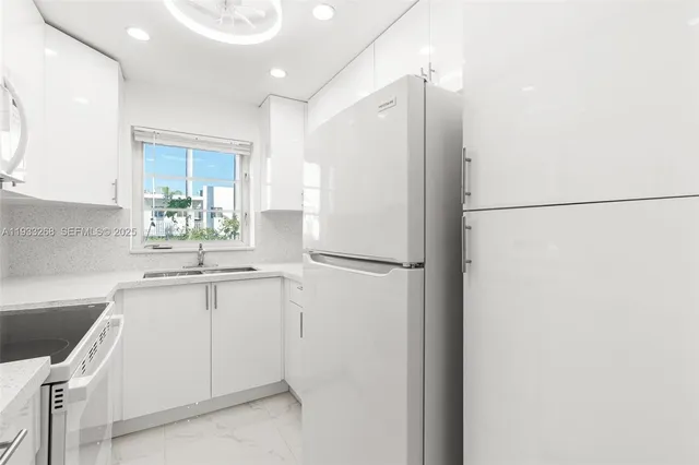 $475,000 | 1820 James Avenue, Unit 2A, Miami Beach, FL 33139