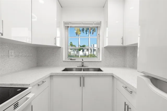 $475,000 | 1820 James Avenue, Unit 2A, Miami Beach, FL 33139