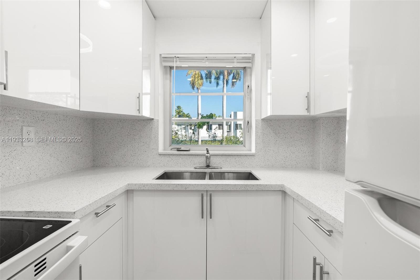 1820 James Avenue, Unit 2A Miami Beach, FL 33139 - Photo 13 of 53