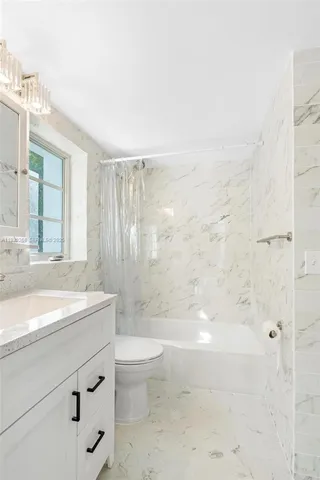 $475,000 | 1820 James Avenue, Unit 2A, Miami Beach, FL 33139