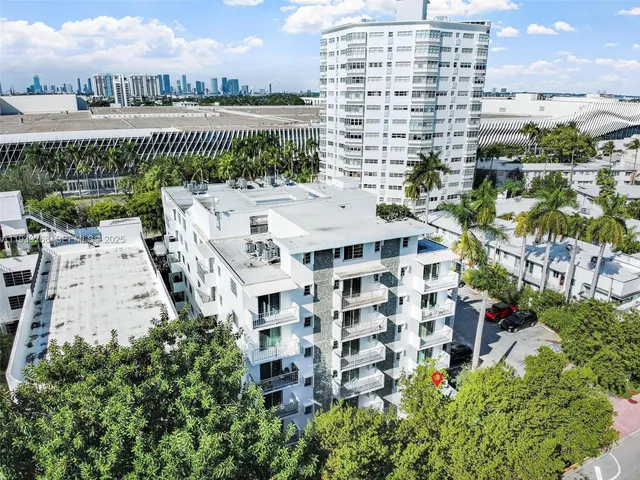 $475,000 | 1820 James Avenue, Unit 2A, Miami Beach, FL 33139