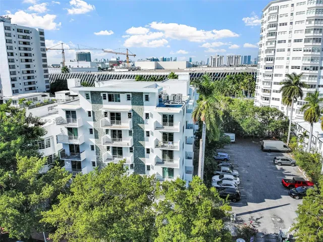 $475,000 | 1820 James Avenue, Unit 2A, Miami Beach, FL 33139