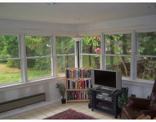 628 Field Club Road Pittsburgh, PA 15238 - Photo 6 of 18 Den/Family/Great Room.