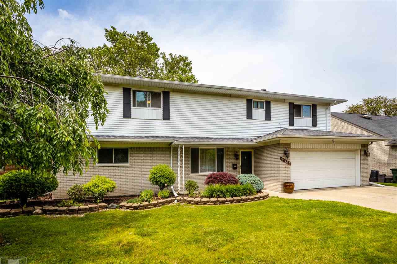 21737 River Road Grosse Pointe Woods, MI 48236 - Photo 2 of 53