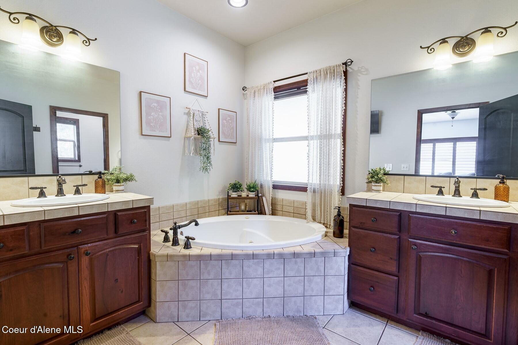 14558 North Saddle Ridge Road Rathdrum, ID 83858 - Photo 16 of 58 moonhedmedia14558NSaddleRidgeMLS