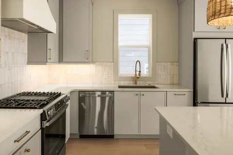 $774,900 | 313 Edith Circle, Nashville, TN 37208