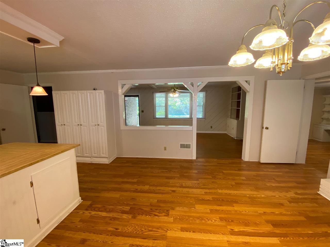 405 Calhoun Road Belton, SC 29627 - Photo 4 of 23