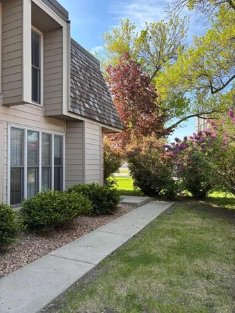 $299,900 | 6301 Barrie Road, Edina, MN 55435