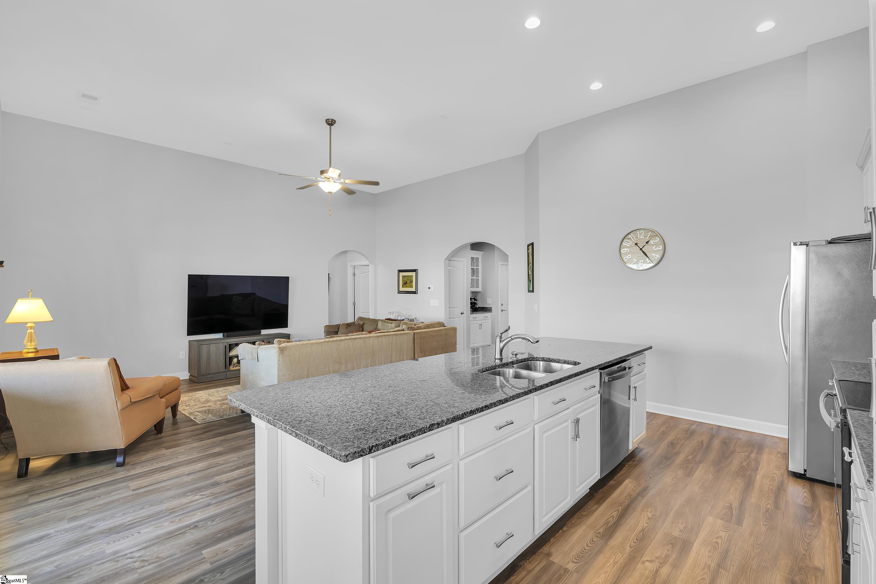 412 Rubia Drive Greenville, SC 29607 - Photo 11 of 35