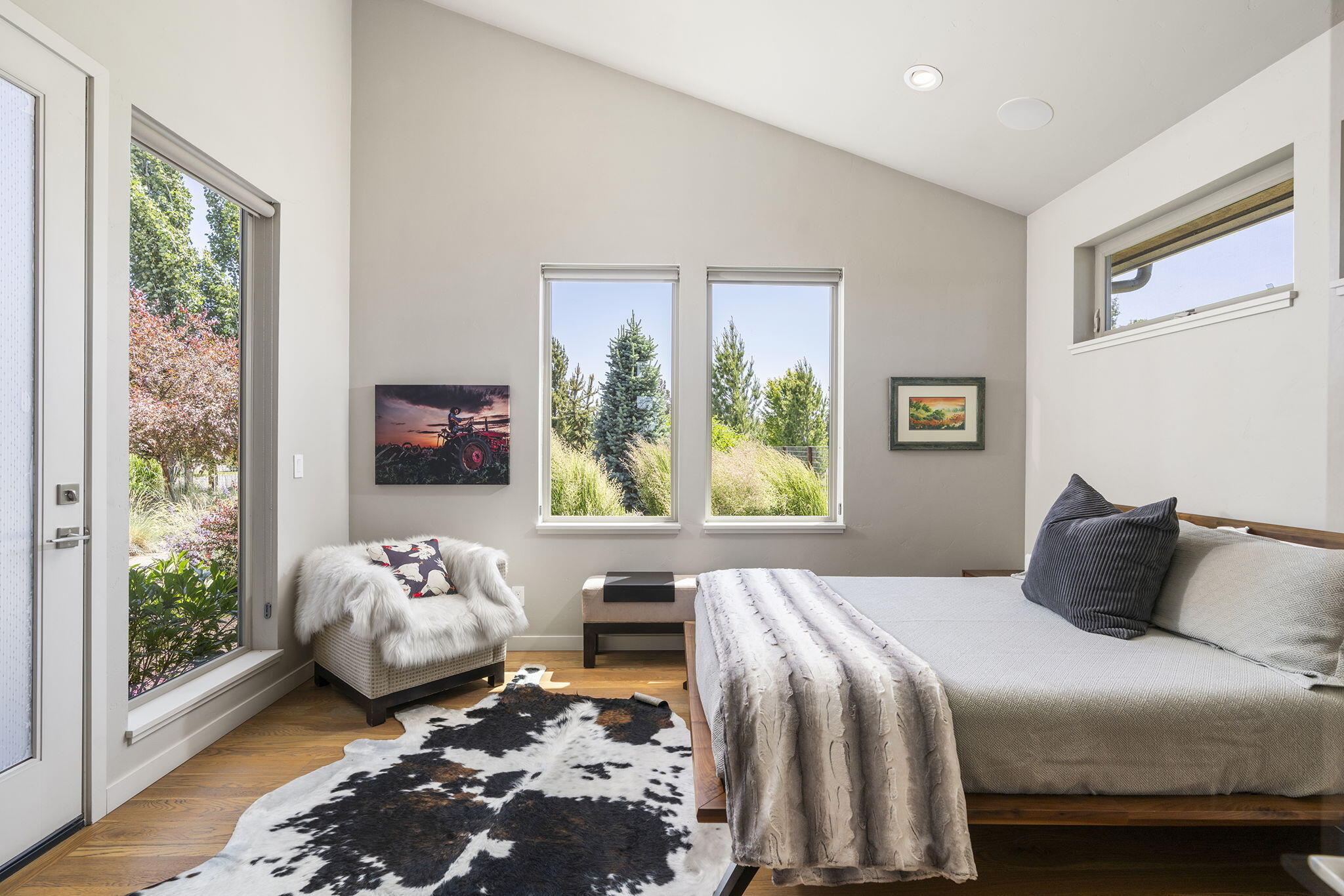 23420 Bear Creek Road Bend, OR 97701 - Photo 28 of 54 Bedroom Three