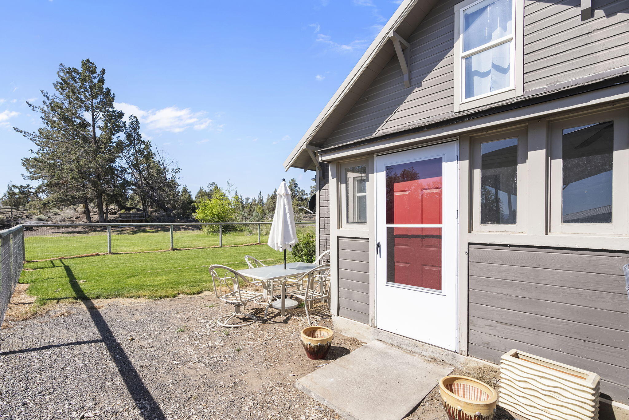 23420 Bear Creek Road Bend, OR 97701 - Photo 44 of 54 Farmhouse