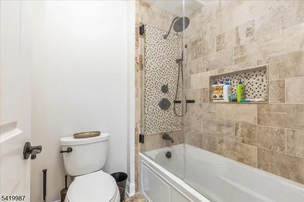 $1,875,000 | 38 Still Hollow Road, Lebanon, NJ 08833