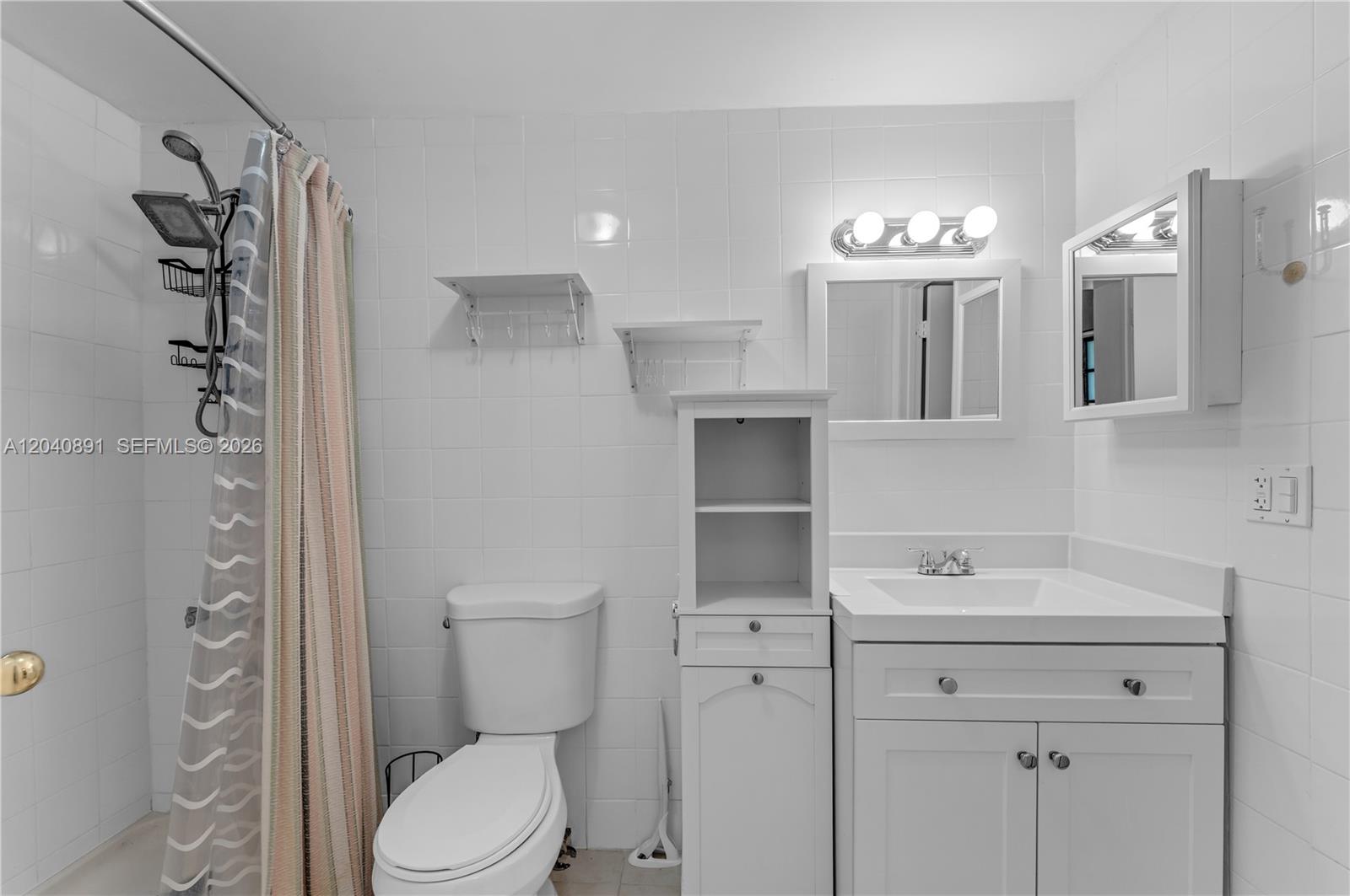 6860 Southwest 18th Street Miami, FL 33155 - Photo 15 of 35