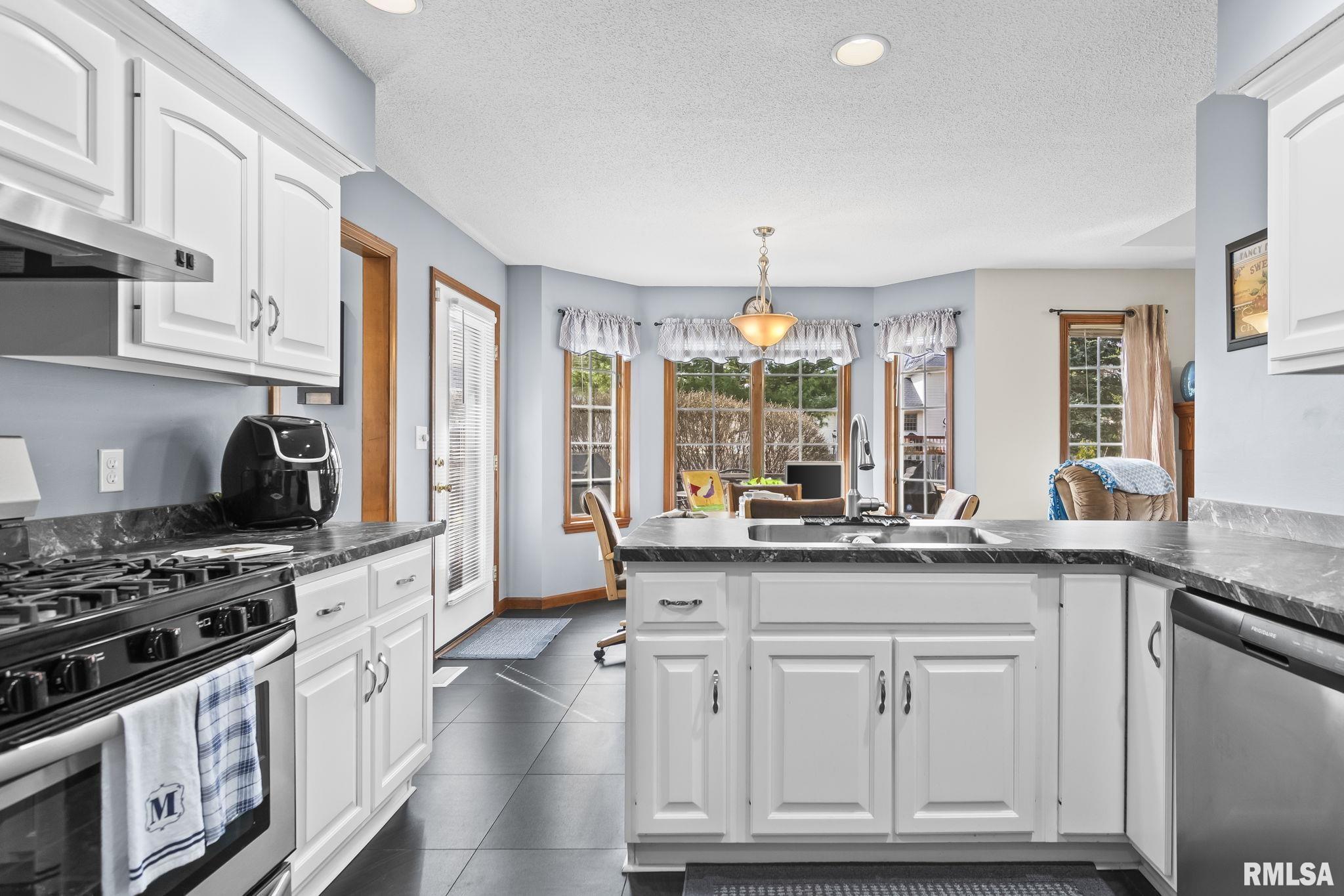 3924 Old Mill Lane Springfield, IL 62711 - Photo 16 of 47 Gallery Image 16
