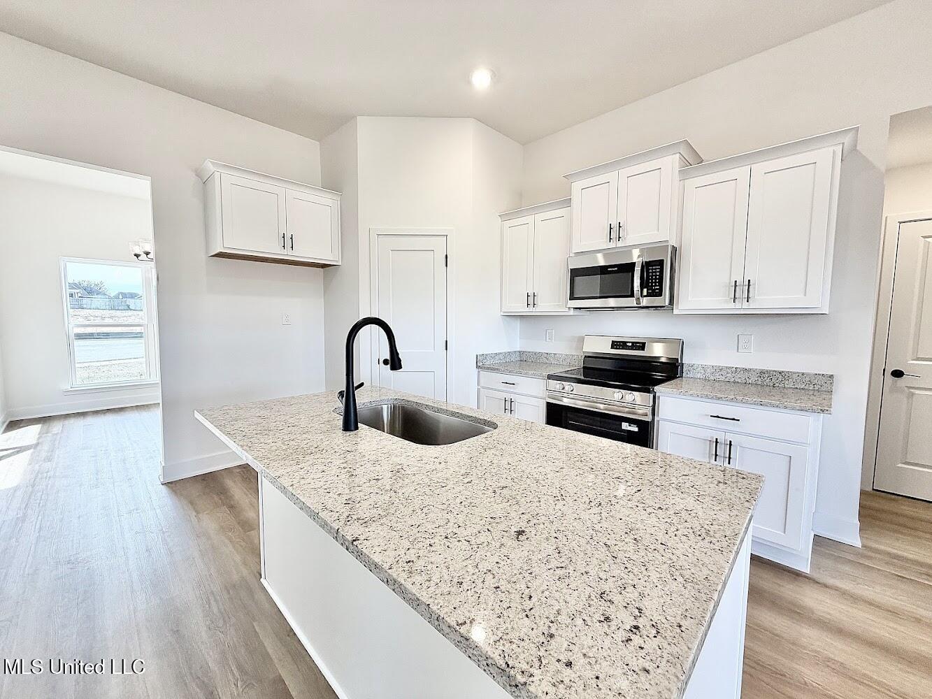 14892 Fritz Circle Gulfport, MS 39503 - Photo 2 of 35 hm 51 kitchen 5