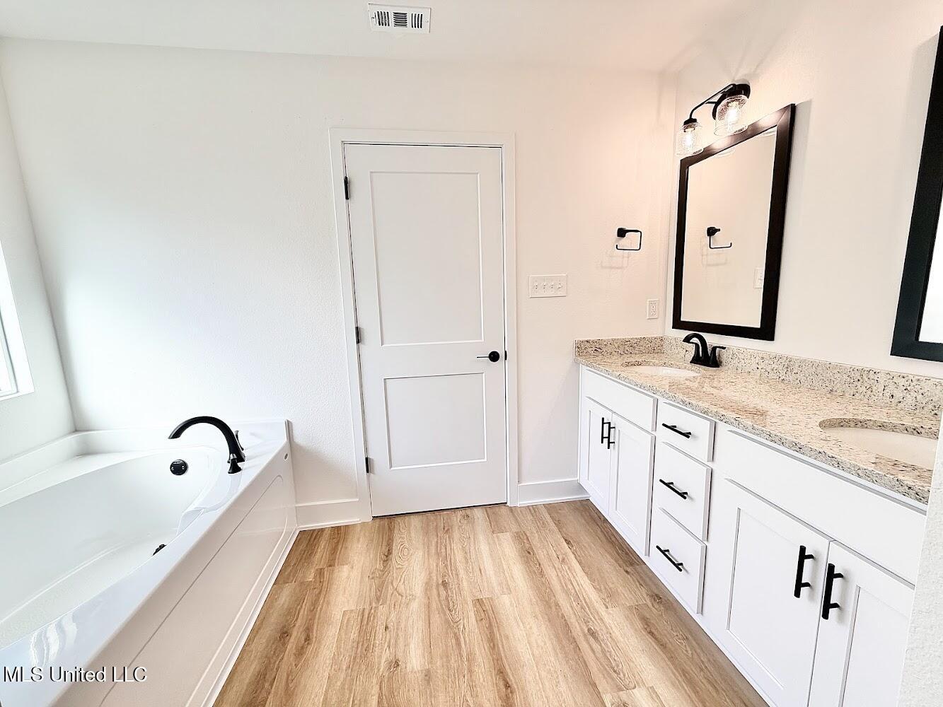 14892 Fritz Circle Gulfport, MS 39503 - Photo 23 of 35 hm 51 primary bathroom