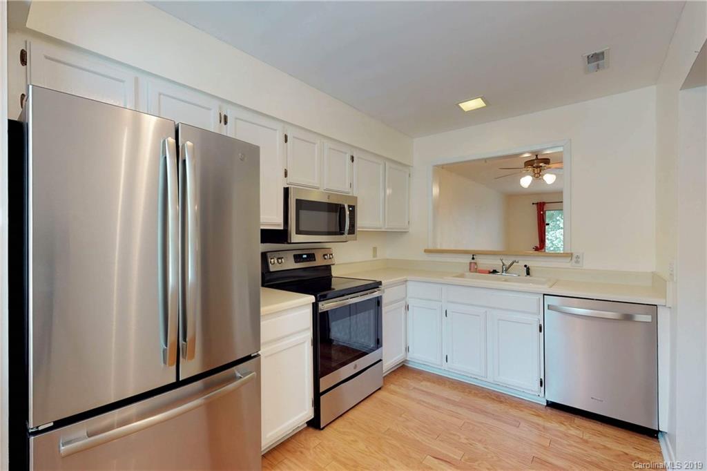 6036 Heath Valley Road Charlotte, NC 28210 - Photo 2 of 15 Gallery Image 2