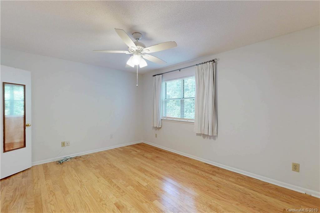 6036 Heath Valley Road Charlotte, NC 28210 - Photo 7 of 15 Gallery Image 7