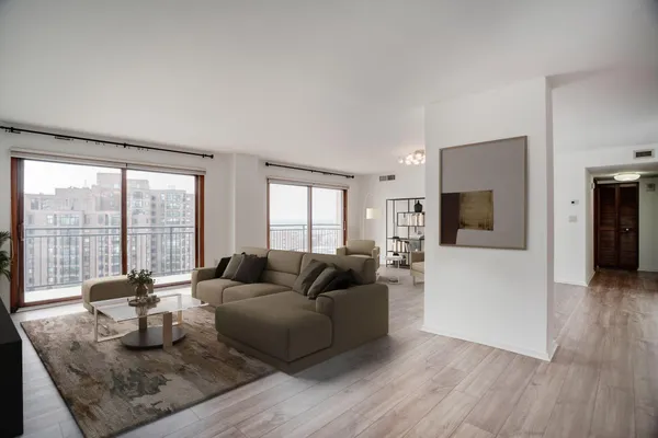 $160,000 | 1225 Lasalle Avenue, Unit 1704, Minneapolis, MN 55403