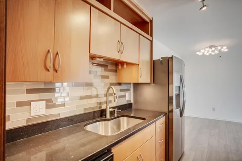 $160,000 | 1225 Lasalle Avenue, Unit 1704, Minneapolis, MN 55403