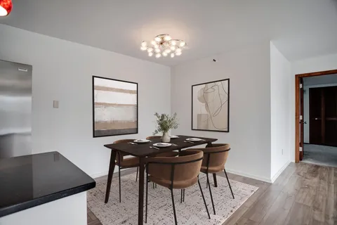$160,000 | 1225 Lasalle Avenue, Unit 1704, Minneapolis, MN 55403