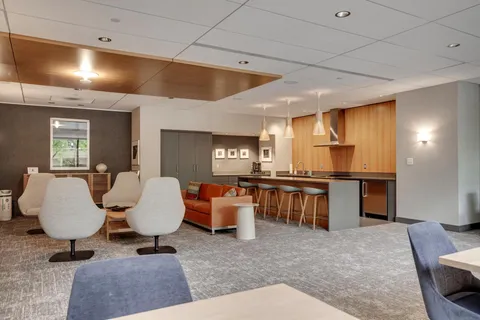 $160,000 | 1225 Lasalle Avenue, Unit 1704, Minneapolis, MN 55403