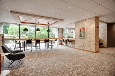 $160,000 | 1225 Lasalle Avenue, Unit 1704, Minneapolis, MN 55403