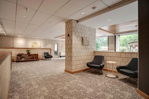 $160,000 | 1225 Lasalle Avenue, Unit 1704, Minneapolis, MN 55403