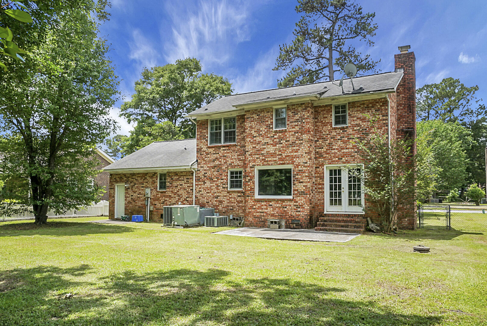 8134 Waltham Road North Charleston, SC 29406 - Photo 4 of 51 DSC07998