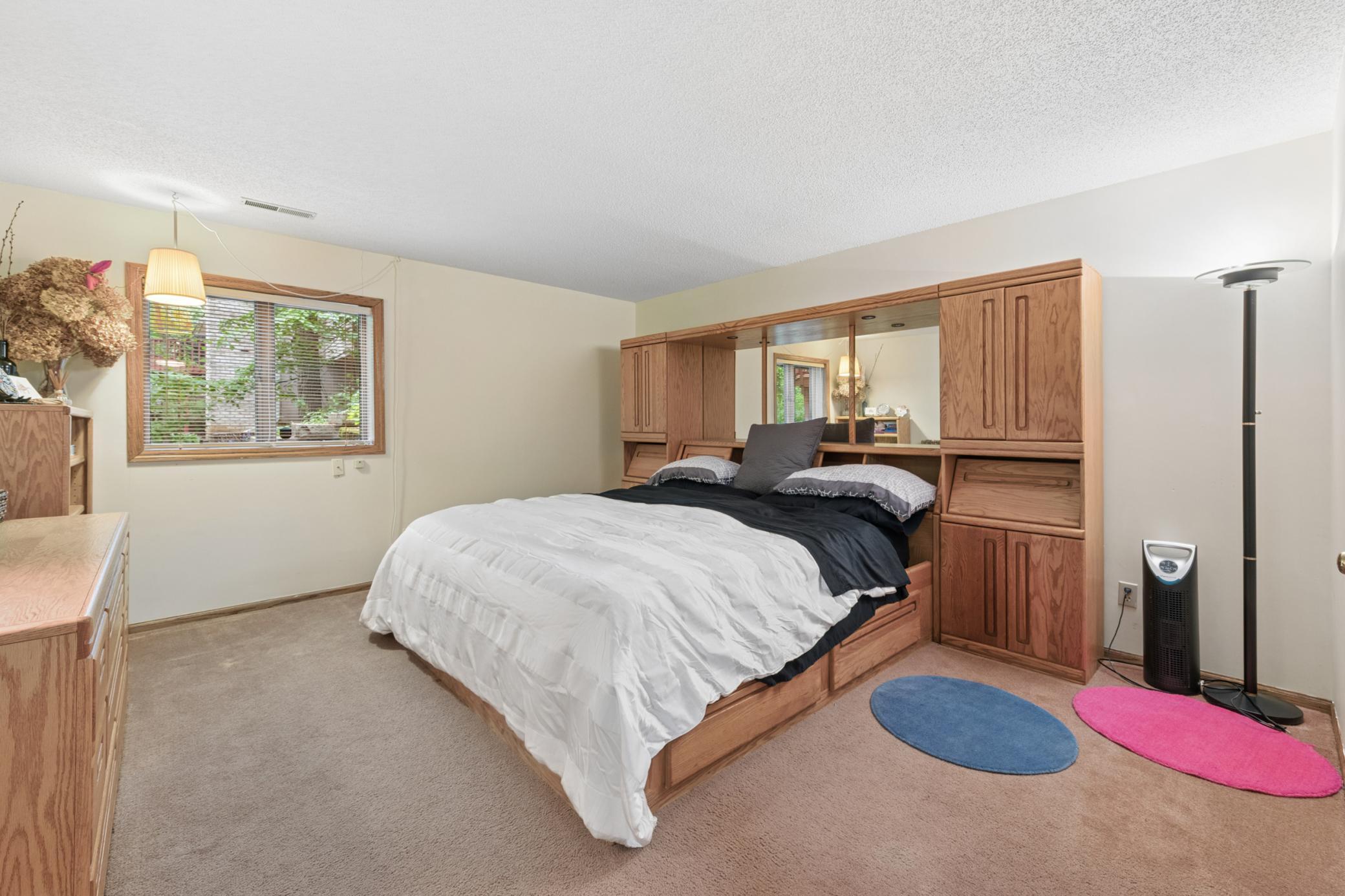 8655 Hunters Way Apple Valley, MN 55124 - Photo 23 of 34