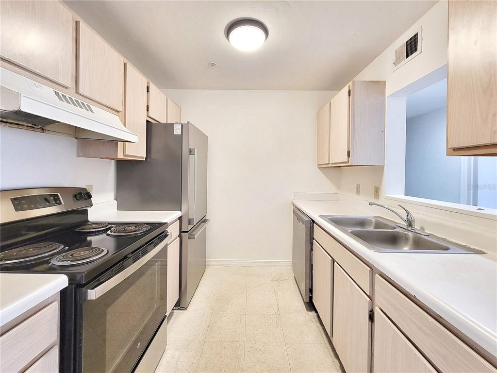 2360 Southwest Archer Road, Unit 505 Gainesville, FL 32608 - Photo 14 of 27