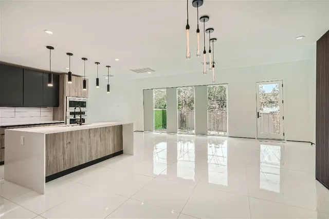 $5,995 | 2203 Walsh Tarlton Lane, Unit A, Austin, TX 78746